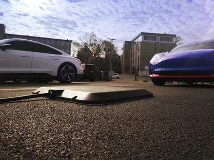 你的充电枪没了!特斯拉将收购德国无线充电公司,让充电更简单! #特斯拉 #马斯克 #新能源汽车 #汽车