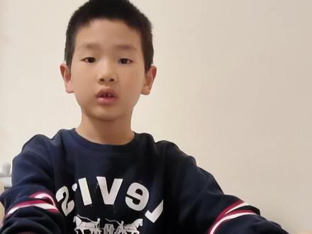 小牟同学倾情推出25款常见纸飞机折纸教程第一弹,今天的纸飞机是原始号、苏珊、猎豹、火箭、空中之王。