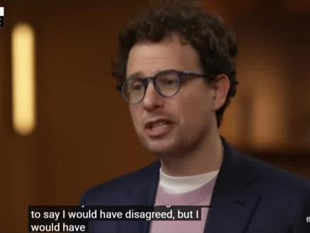 谁能想到,24小时前刚被总统下令全面封杀,24小时后它就直接冲到了 #App Store 的世界之巅!没错,说的就是 #Claude。这场 #AI 巨头与#五角大楼的硬刚,彻底撕开了硅谷的遮羞布。#OpenAI