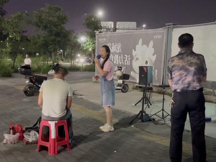 美女一首改编歌曲比尔盖茨都是好兄弟 #搞笑 #改编歌曲