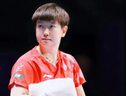 #孙颖莎
莎莎出了自传的话,
抢都抢不上吧!