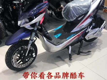 新版爱玛极客X301,此视频主播小良哥😄拍摄,由临清爱玛电动车倾情赞助提供 #爱玛极客x301 #带你看车 #快说車