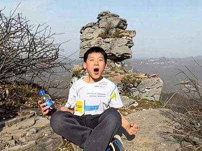 郑州近郊免费、新手友好、风景硬核的经典亲子徒步爬山环线 有奇石禅意、山脊步道、陡峭崖壁多种景观,巩义马头岩-佛头山全程环线,不走回头路,无门票、人少景美、亲子、小白、资深驴友皆可适配!郑州出发周末逃离城市,拥抱大自然的绝佳选择!#郑州周边游玩推荐 #郑州周末亲子游 #巩义佛头山 #亲子徒步爬山 #郑州爬山