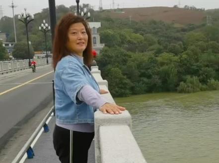 丹江大坝泄洪,冲出来好多野生鱼#渔民生活