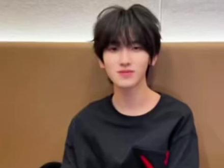 #左奇函 这叫智取🤨🥕#高会 #左奇函四代第一rap担