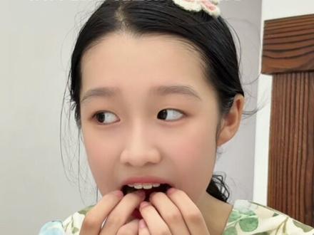 钢牙小孩摘钢牙后第一次刷牙 #牙套#整牙#刷牙