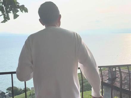 跟朋友们分享美好的瑞士之行。