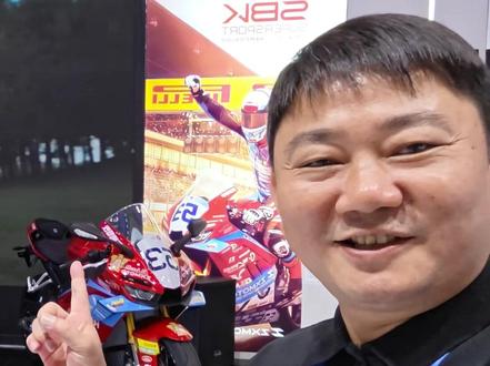 5冠王撬动世界赛事,张雪封神WSBK入华 “5冠王”凭一己之力撬动世界赛事!张雪机车封神,WSBK确定加速进入中国