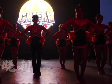 #啦啦操 #花球啦啦操 来一场视觉盛宴吧😉😉😉 武汉体育学院Cheerv啦啦队