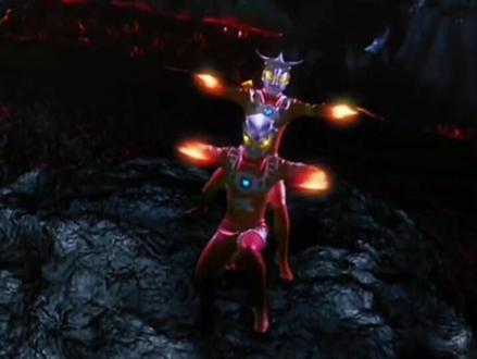 奥特曼登场!这光芒太震撼 #奥特曼 #八分光轮