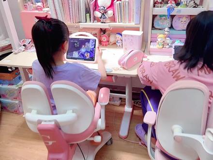 学霸VS学渣的手帐考试!妈妈出的题太难了?导致淇淇崩溃大哭! #考试 #姐妹日常 #学霸