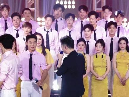 小儿子还给老妈子整钩子了??@昊文🍊星城 @昊文生活号🍊 #昊文#昊文星城的圈子#上热门 @昊瀚•星城合伙人