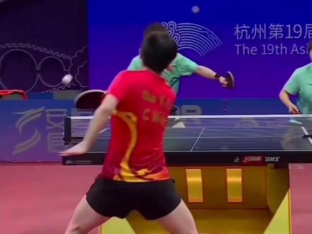 拖把兄弟:给妹妹减轻点压力
莎迪:你看我俩高兴吗?单挑算了,何必为难我俩🤔#王楚钦孙颖莎 #王楚钦 #国乒 #天选混双莎头组合 #永远可以相信国家队的眼光 俩左手对轰,俩姐妹被薅惨了
