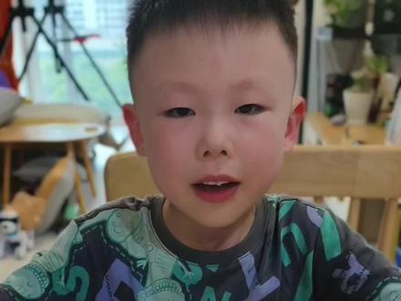 空中之王~纸飞机 谁的童年没有纸飞机呢
空中之王纸飞机,不一样的纸飞机
#纸飞机 #纸飞机的教学 #空中之王纸飞机 #童年的纸飞机又飞回我手里