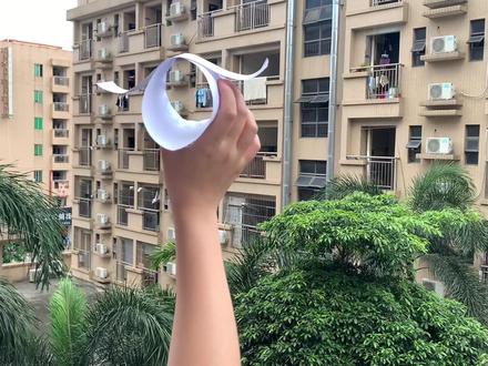 太乙飞猪来啦!飞起来的时候耳朵会动噢,超级好玩,都快做起来吧 #折纸飞机 #折纸 #纸飞机