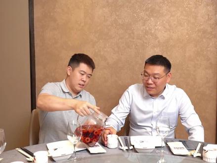 领导给了我两盒茶叶,要不要回礼?#三颗葱 #人际交往 #人情世故 #干货分享