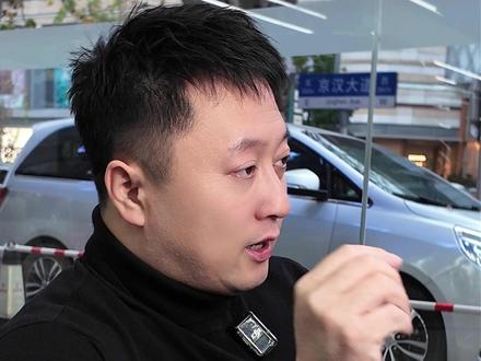 新款Q5L!搭载乾昆智驾!贵了5万,你觉得值吗?#q5l #说车聊车 #带你懂车 #奥迪q5l #汽车知识