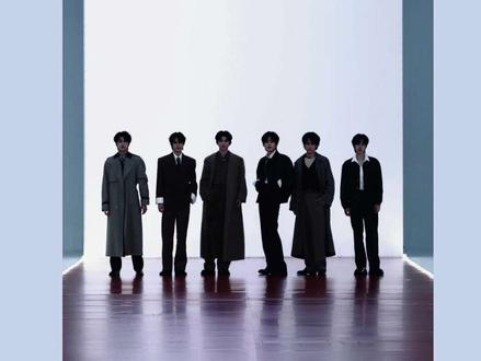 张艺凡“我要感谢我的公司 时代峰峻!”楼丝“倒闭啦!”台下的反应哈哈哈哈哈,哥几个已经笑抽了,真的绷不住了#时代峰峻倒闭了 #时代少年团 #鞠婧祎 #张艺凡 #倪妮