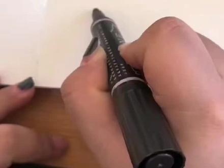 拿起画笔,打造你的专属坦克,快来解锁简笔画里的“陆地小霸王”#简笔画 #开运第一杯 #美术 #雅熙艺术文化中心