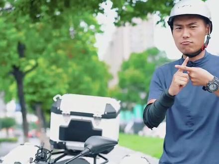 花了那么多钱,我想说黄龙600装三箱看上去也还不错?#改装 #黄龙600