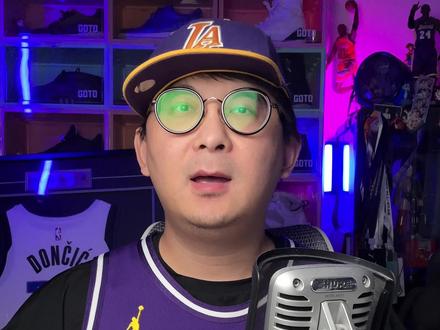 东契奇准备了103辆高端电动自行车作为圣诞礼物, 赠送给湖人全体球员及球队工作人员!东契奇送出的不仅仅是103辆电动自行车,更是103份尊重!#詹姆斯 #东契奇 #里夫斯 #湖人