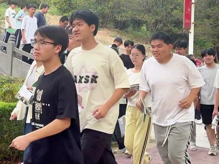 2025年高考圆满结束!巩义学子携梦奔赴山海!(记者:刘衍君)#高考 #金榜题名 #高考结束 #2025年高考 #巩义