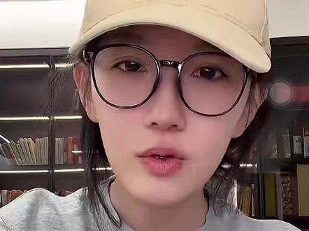 后面有惊喜,《爱我万岁》爆爆爆@韩雨彤Hazel @曾辉啊~~ @小花岛.(追短剧版 #落日雨辉 #韩雨彤 #短剧 #直播录屏分享 #唱歌技巧