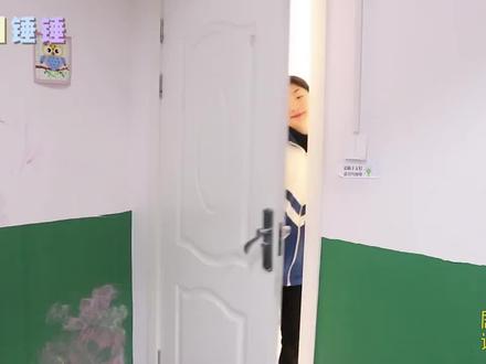 学校被克隆人封印了,锤锤需要答对暗号,才能成功解救大家 #天生我有戏 #游戏历史冷知识 #玩游戏我是认真的 #电竞发展史 #梗图挑战