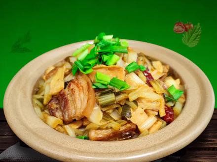 咸菜烧冬笋,家家户户爱吃的菜.