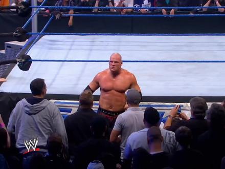 神秘力量来袭!兰迪奥顿RKO逆转战局,凯恩赛后崩溃大哭 #wwe #兰迪奥顿 #凯恩