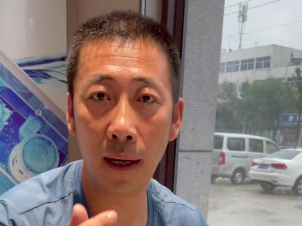 很多人不会拆装马桶盖,想让老田出个视频,安排#马桶盖 ##马桶盖板