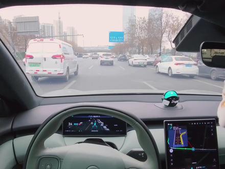 发明人机共驾的真是个天才,毫不吝啬的夸奖
从38换回5T,蔚来新版本的智驾真的坐起来了
说站起来是怕拉高预期,试试就知道了
#选车心得 #蔚来ET5T #蔚来 #辅助驾驶 #在路上