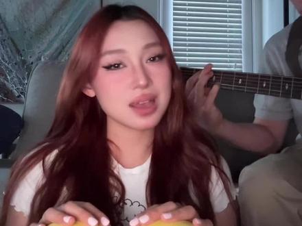 喜欢的两首歌可以一起唱诶
#别问很可怕 #迷宫 #吉他翻唱 #rnb