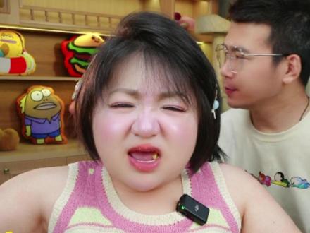 小肉包:“豆包到底是谁啊你们天天来我直播间找她?” #直播回放 #直播精彩瞬间 #直播剪辑 #直播录屏
