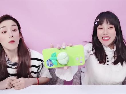 电影里的蜘蛛剪纸,真能剪出来吗?据说没有人可以拼好月牙果盘? #蜘蛛剪纸 #月牙果盘 #趣味测试 #姐妹日常