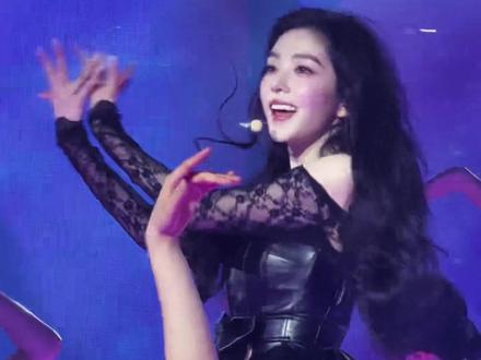 这段表情管理是神来的 #irene #裴珠泫 #演唱会