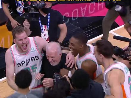 从1996年到如今,波波维奇30年如一日的一人一城一心付出,终于在今日带领着这支年轻的马刺队战胜爵士拿到了生涯的1336场胜场数,超越了唐-尼尔森成为历史胜场数第一人!让我们恭喜波波维奇创造历史!#波波维奇常规赛胜场数升至历史第一