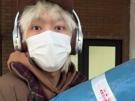 终于康了!!恢复更新
今天更2篇
-
昨天拍视频换衣服差点又冻着了
希望大家都健健康康啊 !!
不能工作太难熬了
-
#穿搭分享 #秋冬新款 #购物分享 #男女同款 #服饰种草官