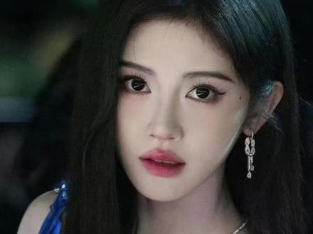 鞠婧祎星光大赏双造型杀疯了!每套都美到失语 #又酷又飒 #女团 #绝美 #名场面 #鞠婧祎