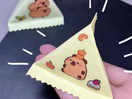儿童节手工盲袋 六一儿童节快到了,一张纸就能做两个三角形盲袋,学会动手给娃做一个儿童节礼物,给ta一个小惊喜!#儿童节手工 #手工盲袋 #手工折纸 #亲子手工 #幼儿园手工