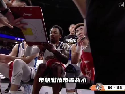 上海男篮真大腿 孙总威武 上海球迷应该感谢谁,大声喊出来,嘻嘻
#篮球界名场面