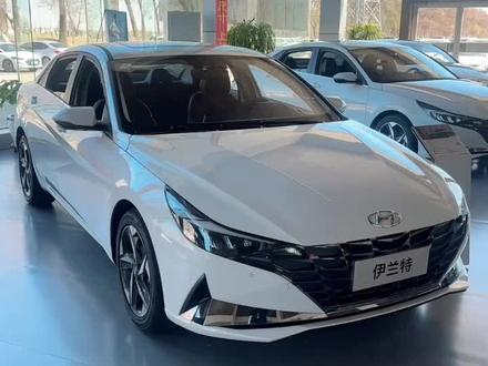 精英版伊兰特,如何开启感应后备箱,今天带你们看一下#伊兰特第七代