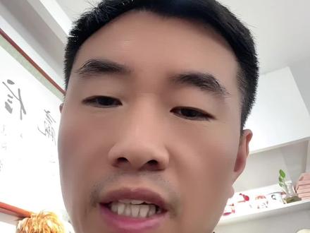 总感觉哪里怪怪的……