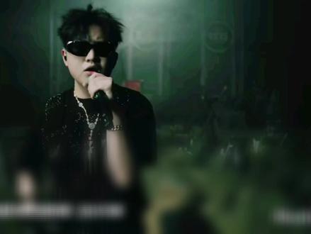 康康新歌 我在除夕夜(cxy)逮狗,点谁呢,好难猜啊🤫@徐卿盏 #康神开播了 #真的假的 #cxy #zmjjkk