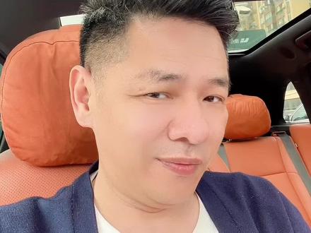 小米SU7锁单量突破8万+,这不是运气好,是它真的把用户当回事。
你尊重市场,市场就尊重你。
你糊弄用户,用户就糊弄你。
汽车圈不缺奇迹,缺的是放下身段、认真做产品的人。#小米Su7#打脸唱衰者#跨界造车#锁单量
