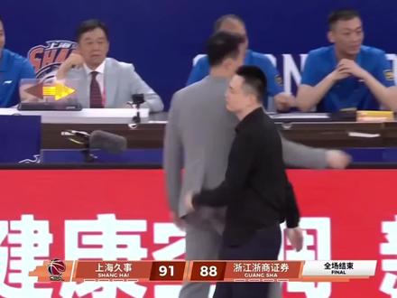 CBA总决赛上海绝杀广厦,为何巴里布朗与孙铭徽渐行渐远? #布朗超巨表现爆砍50分 #CBA总决赛外援大战点评大会 #cba联赛 #CBA季后赛 #分享我的CBA赛季回忆