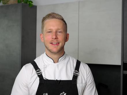 烤4分钟的简单空气炸锅甜甜圈!有手就会做的系列,赶紧动手吧! #烘焙教程#甜品#烘焙#美食教程#小吃#甜甜圈