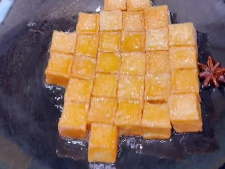 学会了炒鱼豆腐在也不用去烧烤摊了#炒鱼豆腐 #锅炒鱼豆腐 #孜然鱼豆腐 #跟着抖音学做菜