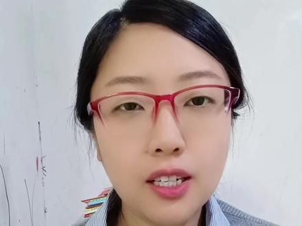 四上八单元习作《我的心儿怦怦跳跳》怎么了? 四上八单元习作,是本学期的收官作文。学好写作方法非常重要。老师一个视频讲清楚如何写开头、中间和结尾!记得点赞关注老师,和老师一起学起来!#家长必读 #四年级语文#小学作文@抖音创作小助手 @抖音小助手