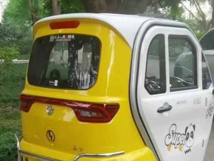 东威A7国标三轮,周一出行高峰上班测试。
用时35分钟,比以为开车还节省时间!#戎马车行 #同城精选话题 #东威新能源 #全封闭电动三轮车 #接送孩子